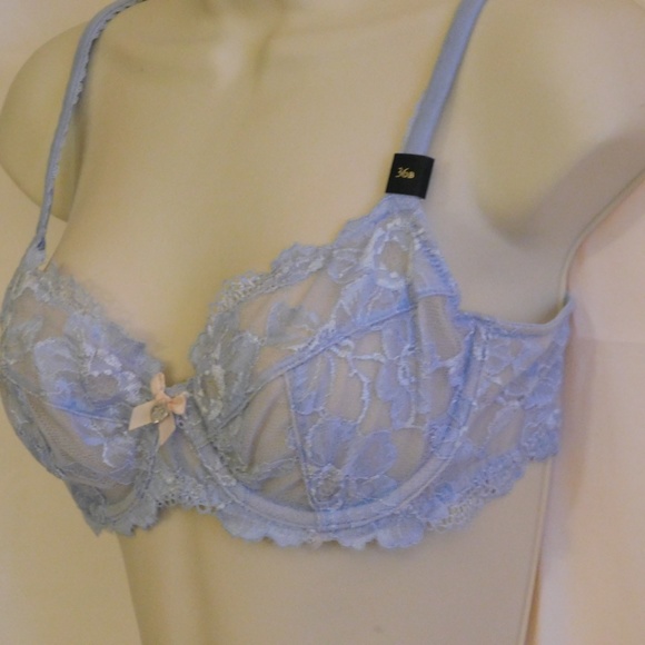 Victoria's Secret Body by Victoria Unlined Demi - Picture 2 of 3